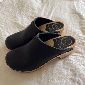 NO.6 Store Clogs